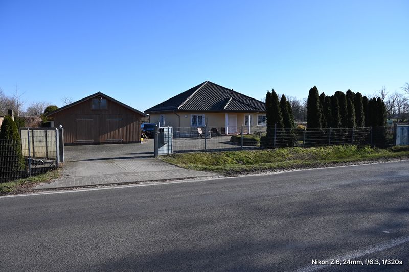 Architektenhaus, Exklusives, gepflegtes 5-Zimmer-Haus für Tierhaltung, Gewerbe und Entspannen